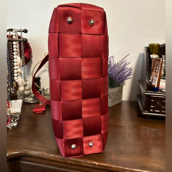 VINTAGE HARVEY’S SEATBELT SHOULDER BAG RED - Picture 4 of 11
